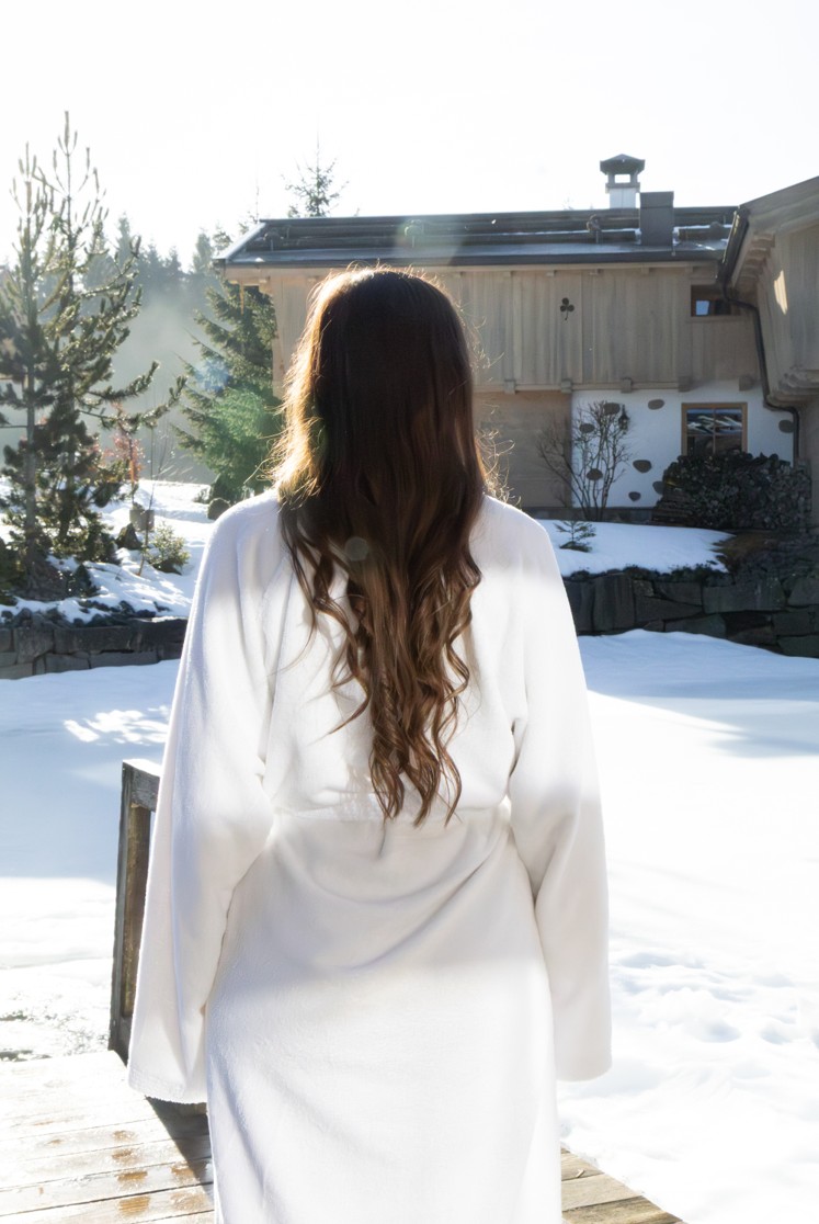 2 people in the sauna